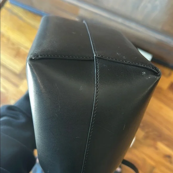 Mansur Gavriel Black Shoulder Bag Minimalist Design - Picture 9 of 9